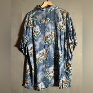 Men’s Hawaiian shirt size XXL Batick bay floral volcanos